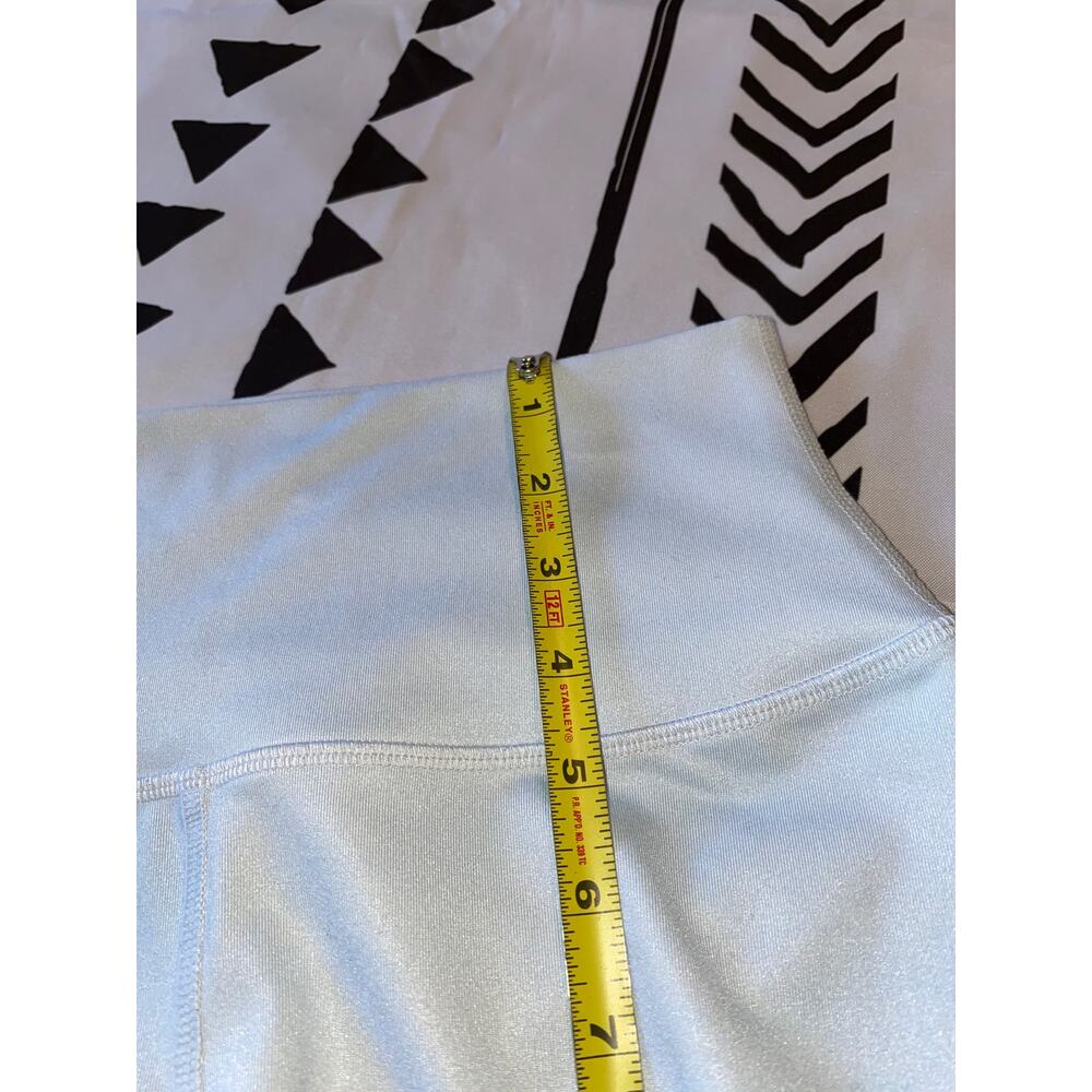 Alo Yoga Printed Leggings Size S - Picture 9 of 11
